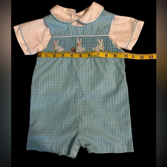 Petit Ami Blue Gingham
2 pc Smocked Romper Baby Boy sz 3mo
Easter Bunny - Picture 2 of 14